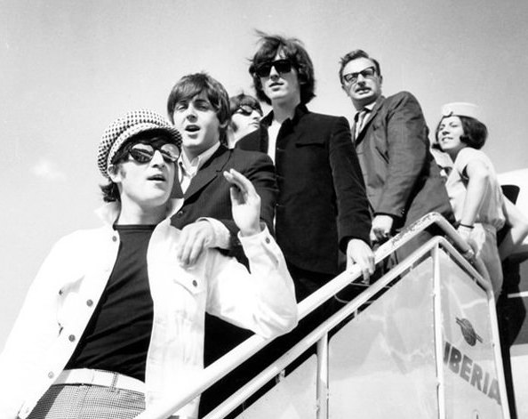 Fotograma de Los cuatro Beatles